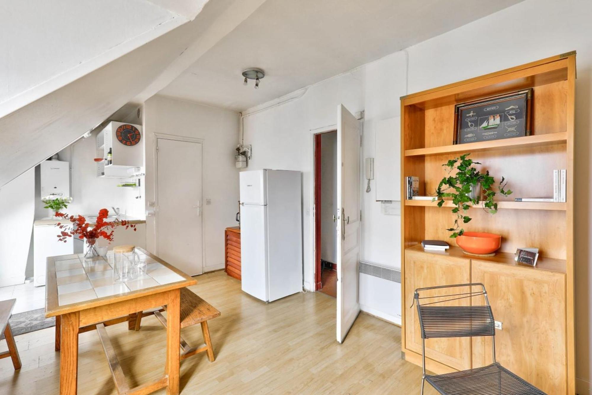 Cosy Under The Roofs Of Appartamento Parigi